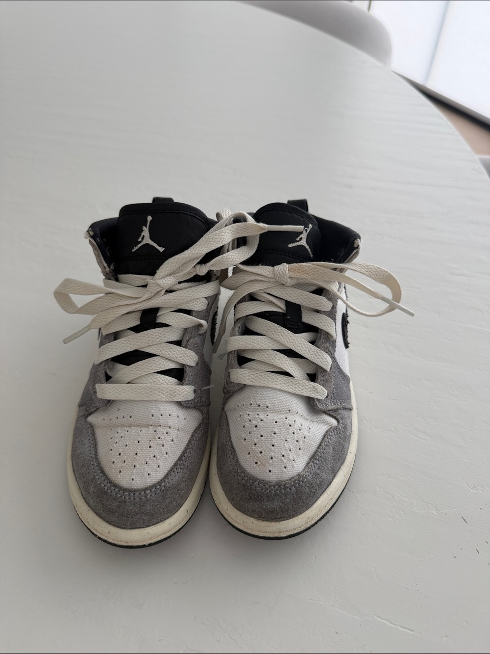 Jordan Low-Top Sneakers in Gray, White & Black